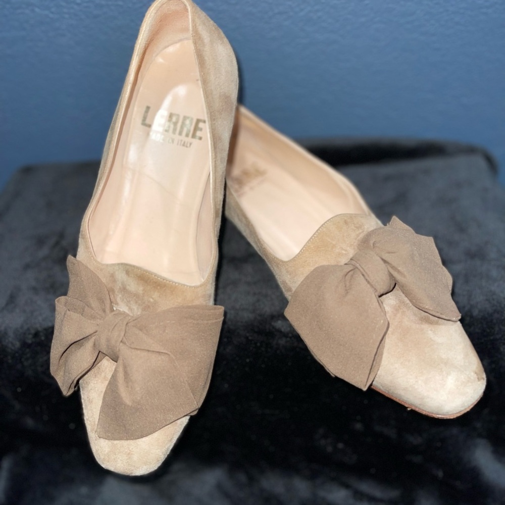 Lerre suede flats